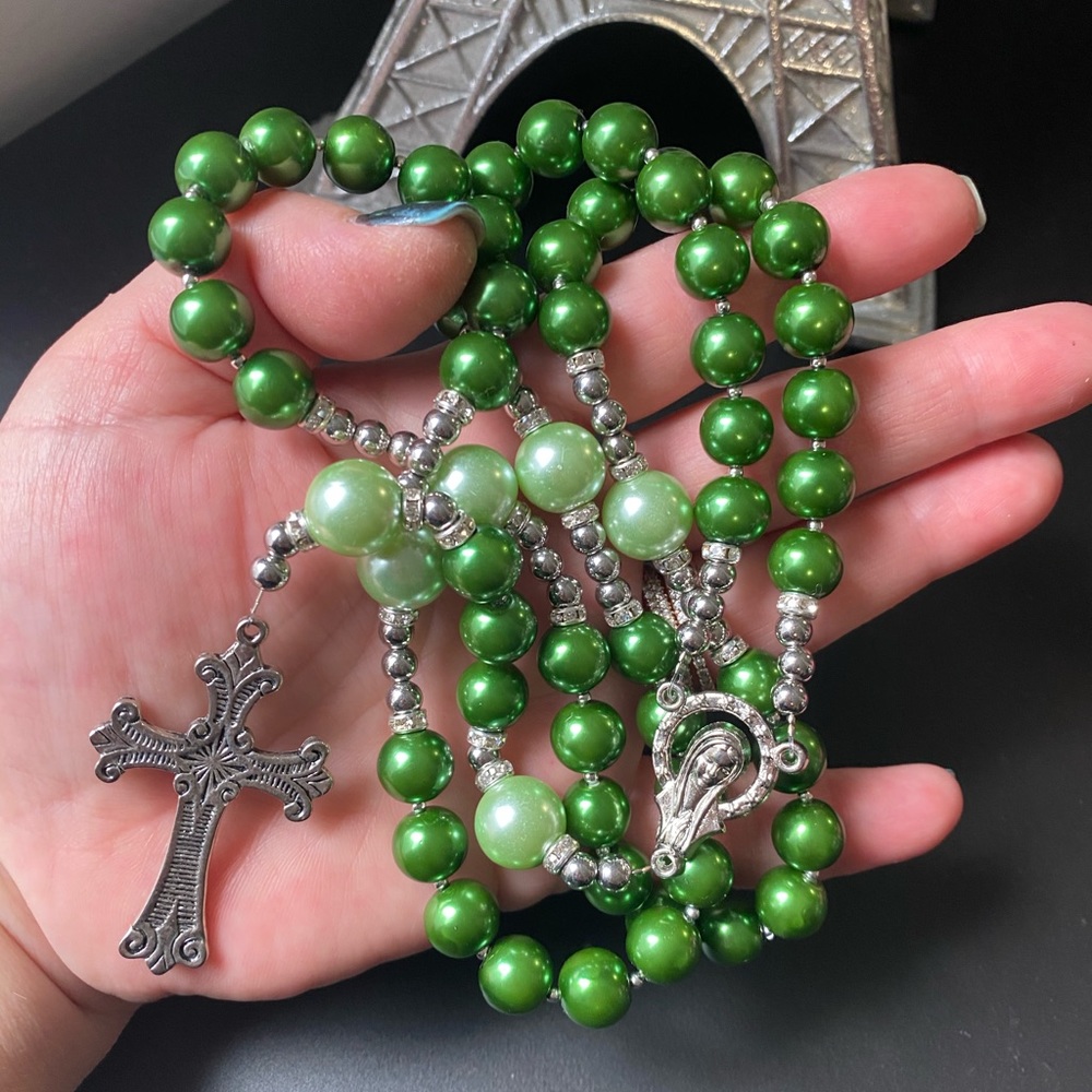 Green pearl rosary 📿